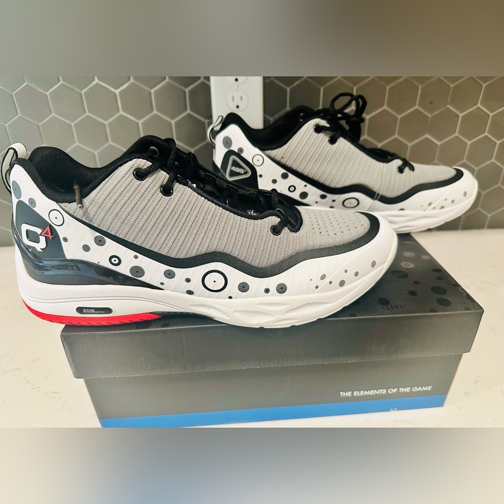 Men's basketball Shoes - Bright white